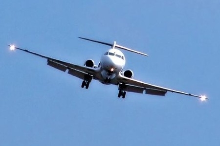 Boeing-757, летевший из Москвы в Турцию, готовится к экстренной посадке в Шереметьево.